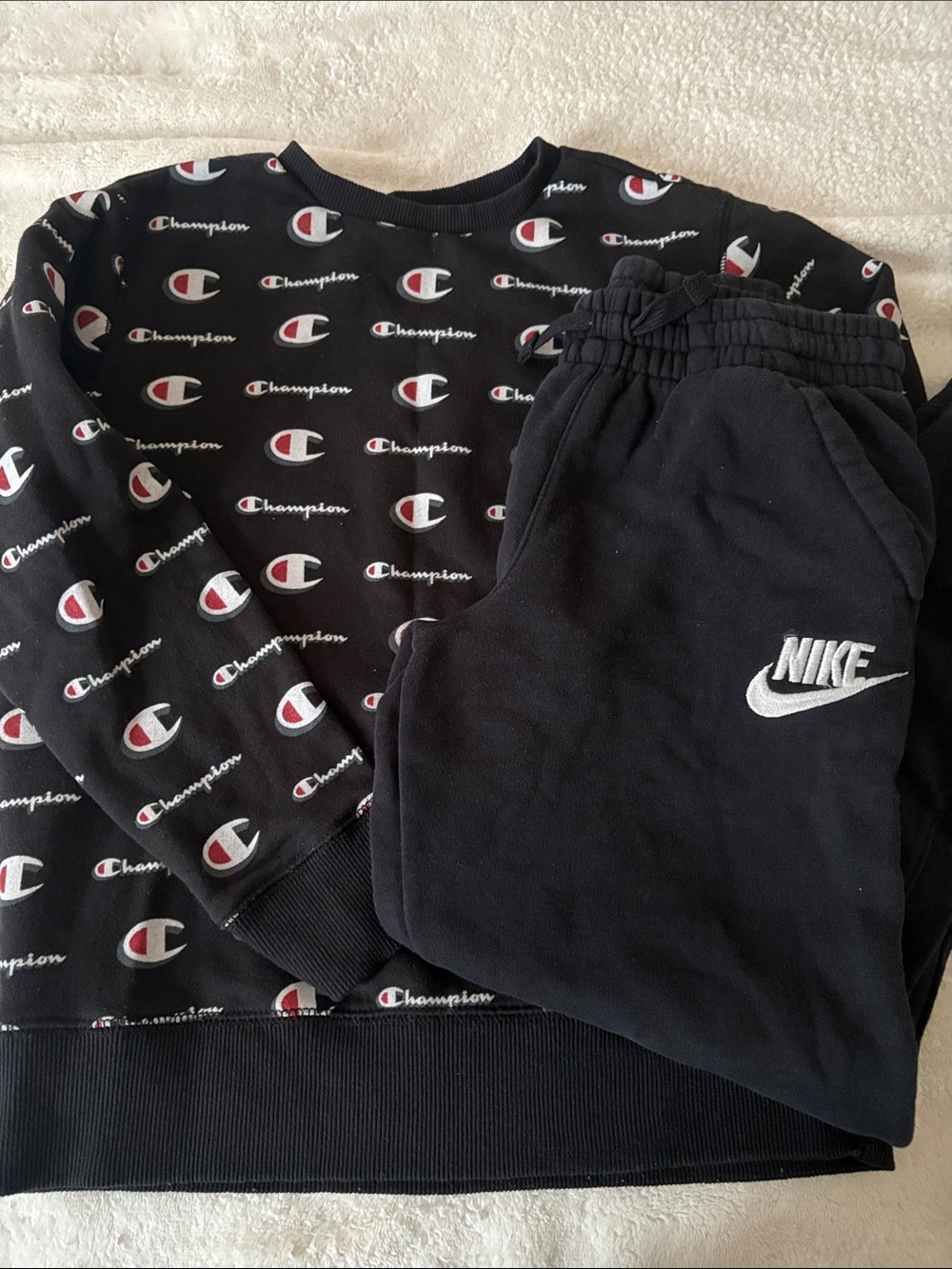 Champion All-Over Logo Sweatshirt & Nike Fleece Joggers Bundle size 8